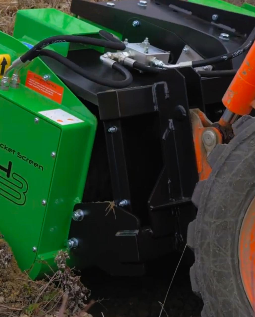 Bucket Screen gemonteerd aan een machine